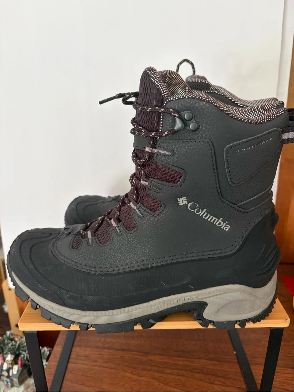 Columbia Omni-Heat Black & gray Waterproof Winter Boot Men’s 11.5 Techlite.